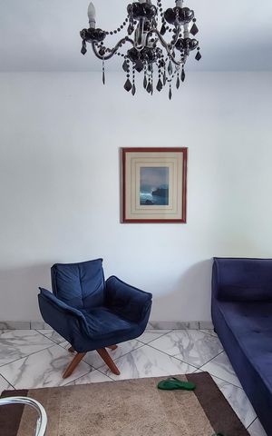 Casa para alugar com 90m², 2 quartos e 2 vagasSala