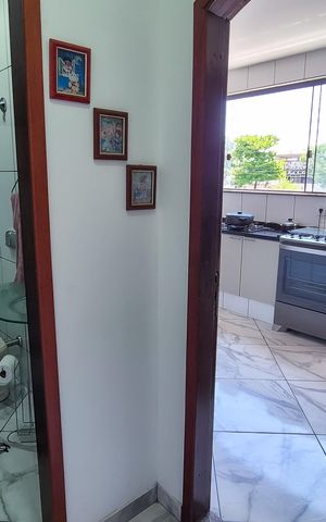 Casa para alugar com 90m², 2 quartos e 2 vagasVista para o banheiro e cozinha 