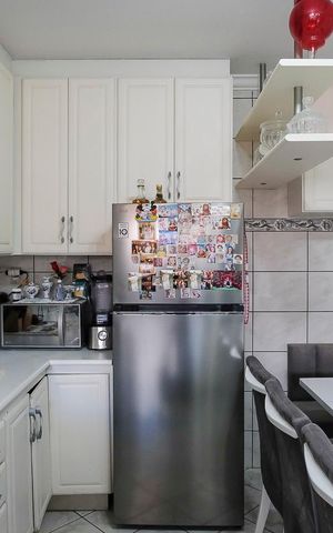 Casa à venda com 210m², 4 quartos e 2 vagasCozinha
