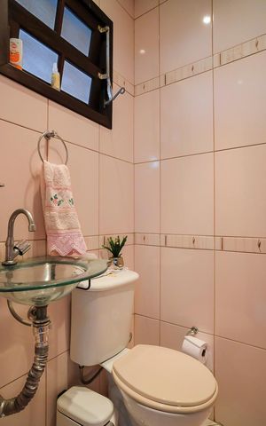 Casa à venda com 210m², 4 quartos e 2 vagasLavabo 2