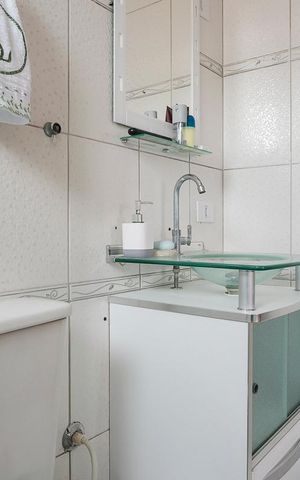Casa à venda com 210m², 4 quartos e 2 vagasBanheiro da suíte