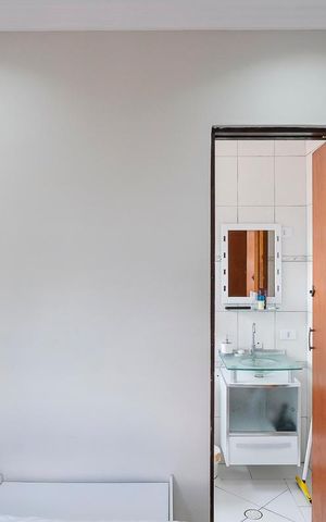 Casa à venda com 210m², 4 quartos e 2 vagasSuíte