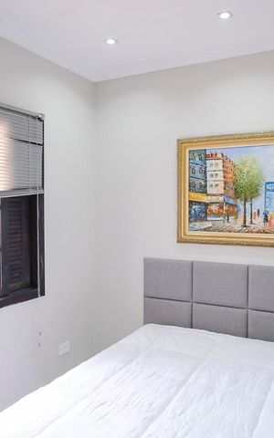 Casa à venda com 210m², 4 quartos e 2 vagasSuíte