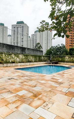 Apartamento à venda com 89m², 3 quartos e 2 vagas Apartamento à venda com 89m², 3 quartos e 2 vagasÁrea comum - Piscina