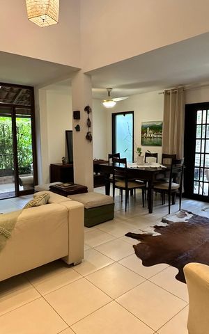 Casa à venda com 300m², 5 quartos e 2 vagasSala