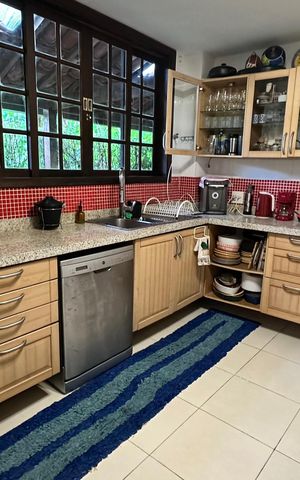 Casa à venda com 300m², 5 quartos e 2 vagasCozinha