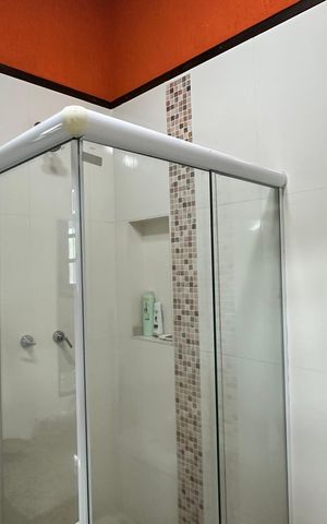 Casa à venda com 300m², 5 quartos e 2 vagasBanheiro Social