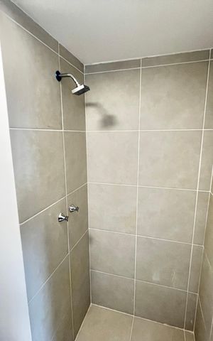 Apartamento à venda com 40m², 2 quartos e sem vaga Apartamento à venda com 40m², 2 quartos e sem vagaBanheiro