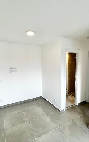 Apartamento à venda com 40m², 2 quartos e sem vaga Apartamento à venda com 40m², 2 quartos e sem vagaSala/Cozinha