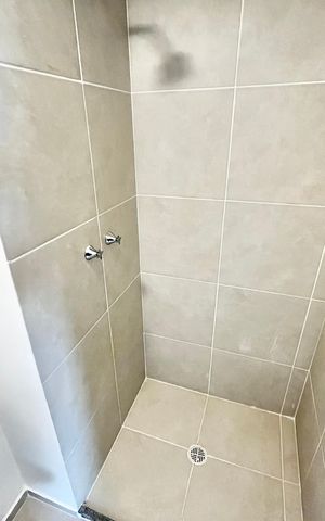 Apartamento à venda com 40m², 2 quartos e sem vaga Apartamento à venda com 40m², 2 quartos e sem vagaBanheiro
