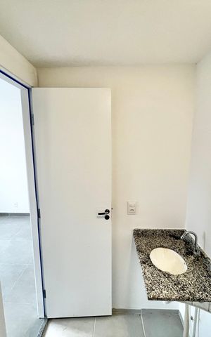 Apartamento à venda com 40m², 2 quartos e sem vaga Apartamento à venda com 40m², 2 quartos e sem vagaBanheiro