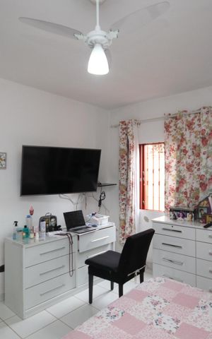 Casa à venda com 256m², 6 quartos e 3 vagas Casa à venda com 256m², 6 quartos e 3 vagasSuíte 1