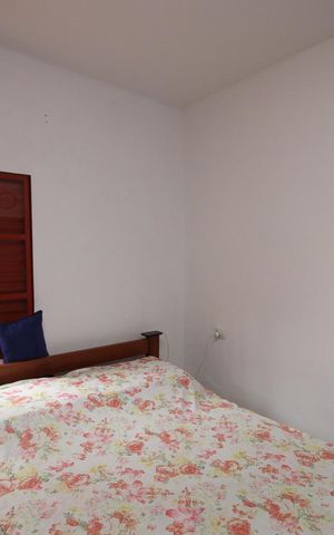 Casa à venda com 256m², 6 quartos e 3 vagas Casa à venda com 256m², 6 quartos e 3 vagasQuarto 1