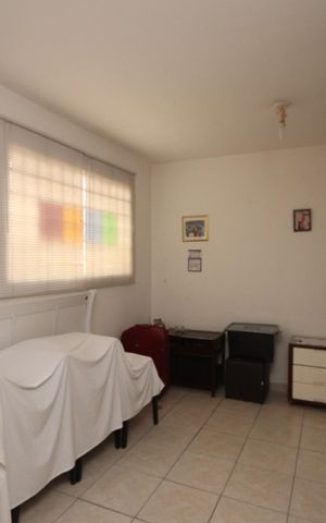 Casa à venda com 256m², 6 quartos e 3 vagas Casa à venda com 256m², 6 quartos e 3 vagasCopa e Cozinha 1