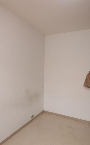 Casa à venda com 256m², 6 quartos e 3 vagas Casa à venda com 256m², 6 quartos e 3 vagasQuarto 2