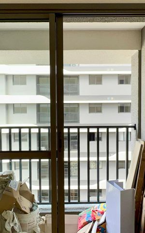 Apartamento à venda com 27m², 1 quarto e sem vaga Apartamento à venda com 27m², 1 quarto e sem vagaSacada