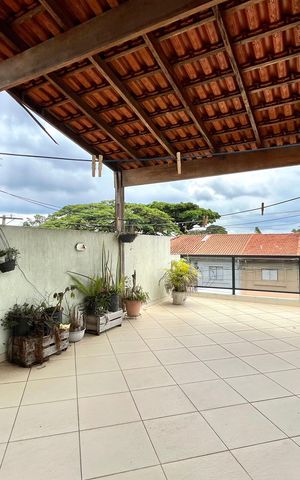 Casa para alugar com 150m², 3 quartos e 2 vagas Casa para alugar com 150m², 3 quartos e 2 vagasTerraço