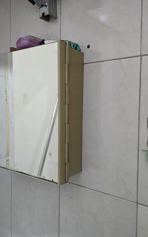 Casa à venda com 130m², 5 quartos e 1 vaga Casa à venda com 130m², 5 quartos e 1 vagaBanheiro da Suíte/ Casa 02