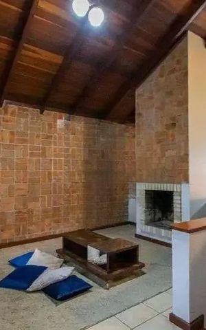 Casa para alugar com 350m², 5 quartos e 5 vagas Casa para alugar com 350m², 5 quartos e 5 vagasÁrea Comum