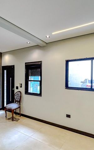 Casa para alugar com 100m², 2 quartos e 1 vagaSala