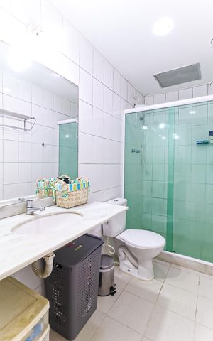 Casa à venda com 79m², 2 quartos e 1 vaga Casa à venda com 79m², 2 quartos e 1 vagaBanheiro