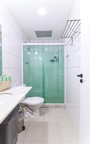 Casa à venda com 79m², 2 quartos e 1 vaga Casa à venda com 79m², 2 quartos e 1 vagaBanheiro