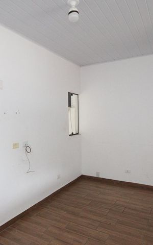 Casa para alugar com 80m², 2 quartos e sem vaga Casa para alugar com 80m², 2 quartos e sem vagaSala