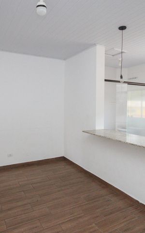 Casa para alugar com 80m², 2 quartos e sem vaga Casa para alugar com 80m², 2 quartos e sem vagaSala