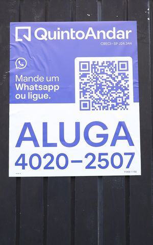 Apartamento para alugar com 49m², 2 quartos e sem vagaPlaca instalada no portão do condomínio - Código da placa: YIXW-1190