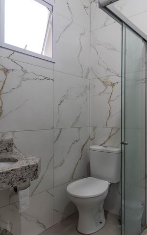 Casa à venda com 174m², 3 quartos e 3 vagas Casa à venda com 174m², 3 quartos e 3 vagasBanheiro Social