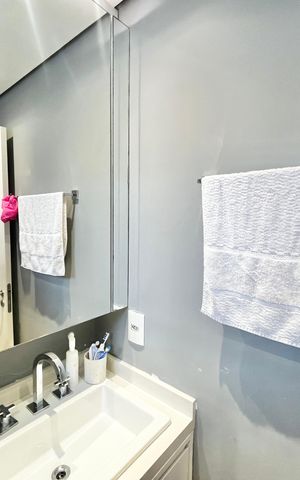 Apartamento à venda com 74m², 2 quartos e 1 vaga Apartamento à venda com 74m², 2 quartos e 1 vagaBanheiro da Suíte
