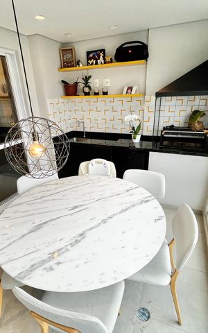 Apartamento à venda com 74m², 2 quartos e 1 vaga Apartamento à venda com 74m², 2 quartos e 1 vagaVaranda da Sala