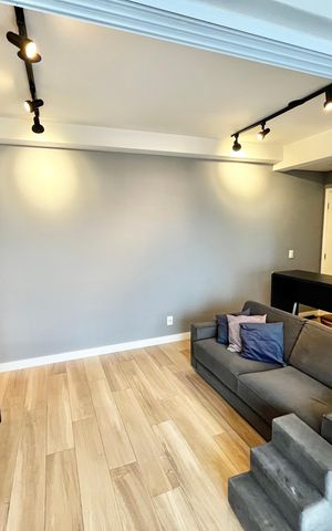 Apartamento à venda com 74m², 2 quartos e 1 vaga Apartamento à venda com 74m², 2 quartos e 1 vagaVaranda da Sala