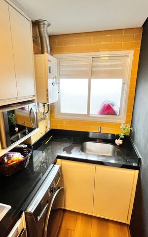 Apartamento à venda com 74m², 2 quartos e 1 vaga Apartamento à venda com 74m², 2 quartos e 1 vagaCozinha e Área de Serviço