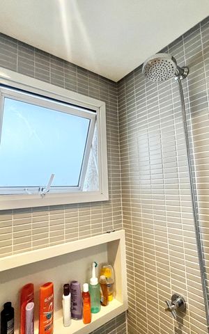 Apartamento à venda com 74m², 2 quartos e 1 vaga Apartamento à venda com 74m², 2 quartos e 1 vagaBanheiro da Suíte
