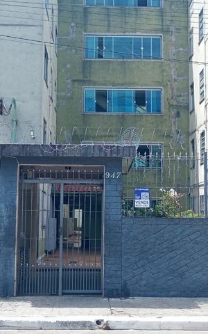 Apartamento à venda com 52m², 3 quartos e 1 vaga Apartamento à venda com 52m², 3 quartos e 1 vagaFachada / Placa