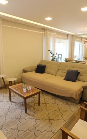 Apartamento à venda com 137m², 3 quartos e 2 vagasSala