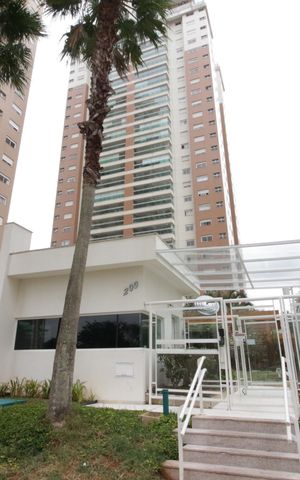 Apartamento à venda com 137m², 3 quartos e 2 vagasFachada