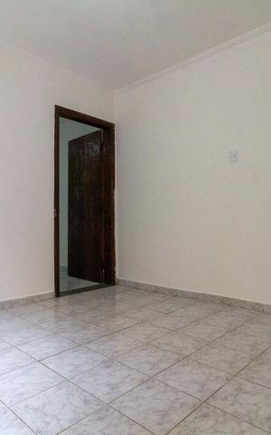 Casa à venda com 100m², 3 quartos e sem vaga Casa à venda com 100m², 3 quartos e sem vagaQuarto 1