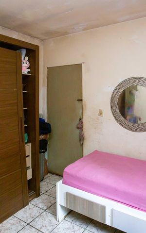 Casa à venda com 257m², 6 quartos e 3 vagasQuarto 1 Casa 3