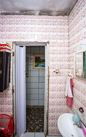 Casa à venda com 257m², 6 quartos e 3 vagasBanheiro Casa 2