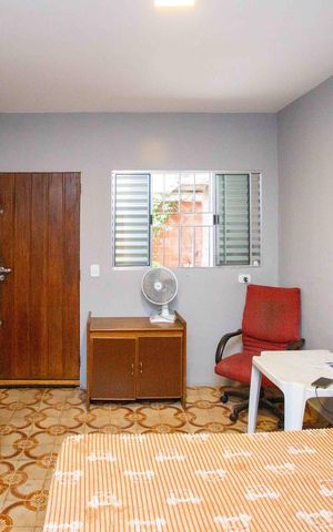 Casa à venda com 257m², 6 quartos e 3 vagasQuarto 1 Casa 1