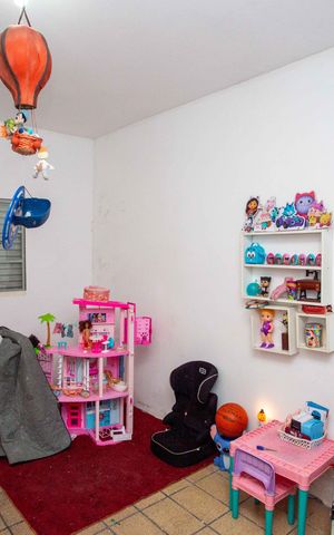 Casa à venda com 257m², 6 quartos e 3 vagasQuarto 1 Casa 2