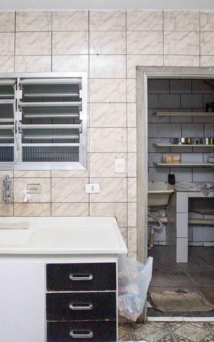 Casa à venda com 257m², 6 quartos e 3 vagasCozinha Casa 1