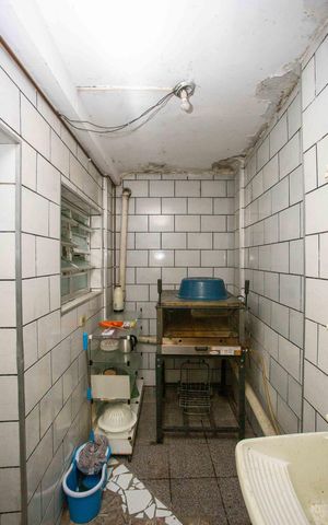Casa à venda com 257m², 6 quartos e 3 vagasÁrea de Serviço Casa 1