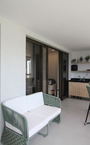 Apartamento à venda com 160m², 4 quartos e 3 vagasVaranda
