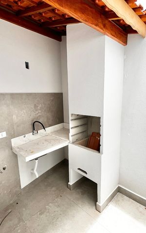 Casa à venda com 70m², 2 quartos e 2 vagas Casa à venda com 70m², 2 quartos e 2 vagasÁrea comum - Churrasqueira/Quintal