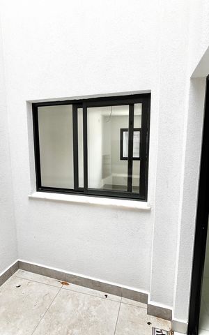 Casa à venda com 70m², 2 quartos e 2 vagas Casa à venda com 70m², 2 quartos e 2 vagasÁrea comum - Churrasqueira/Quintal