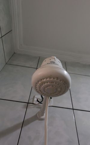 Casa à venda com 144m², 3 quartos e 2 vagasBanheiro Social - Chuveiro