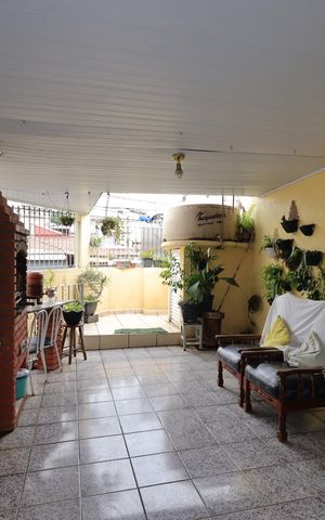 Casa à venda com 144m², 3 quartos e 2 vagasÁrea Gourmet